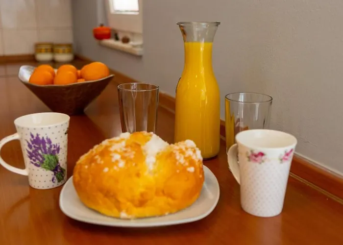 Fani With Lovely Garden , Near The Sea *