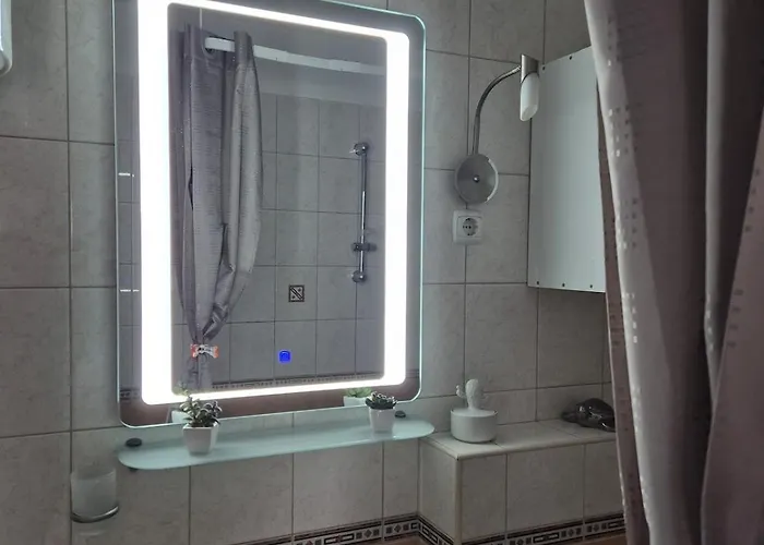 Fani With Lovely Garden , Near The Sea Apartment