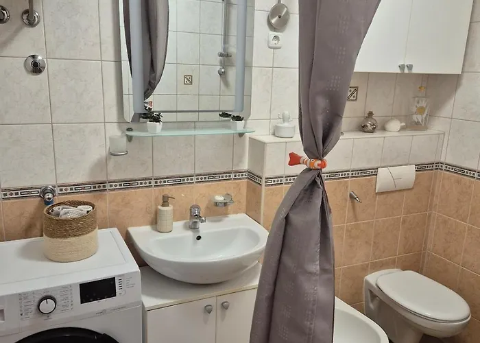 Fani With Lovely Garden , Near The Sea Split